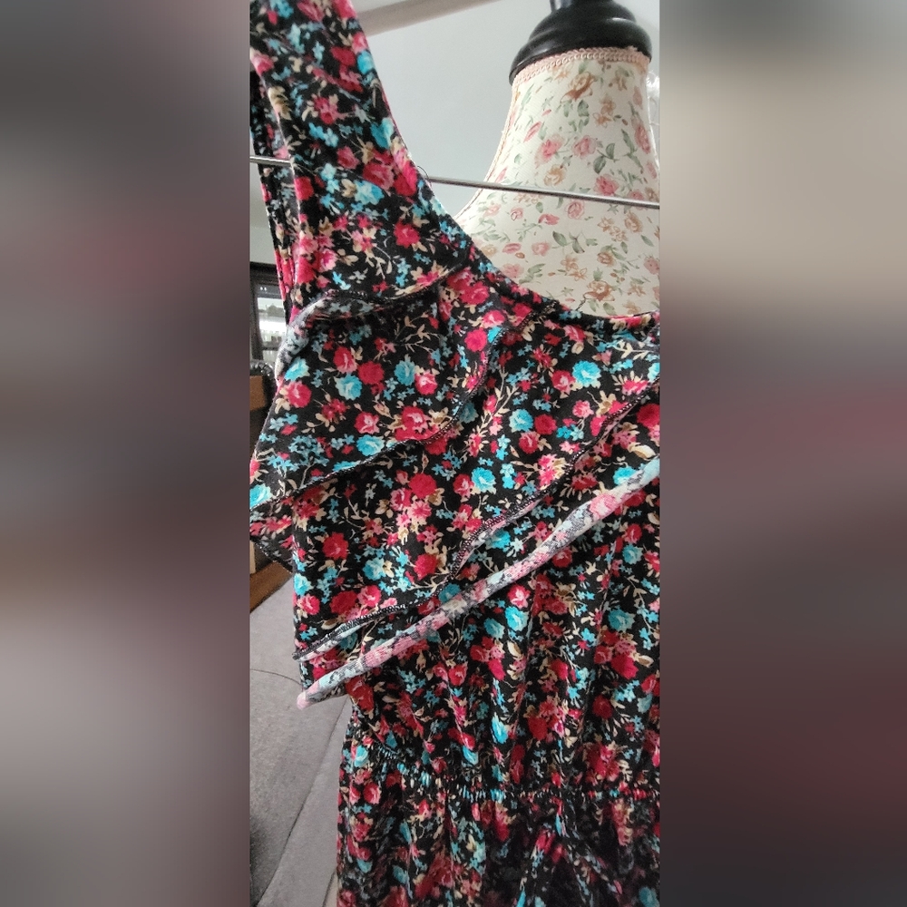 Self Esteem One Shoulder Floral Dress - Black and Pinkse Size Small